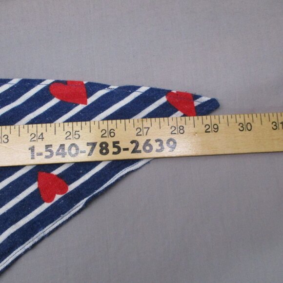 Old Navy Triangle Scarf Hearts Blue & Red Unisex Size | L/XL - Picture 5 of 10